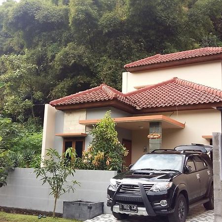Villa Roemi บันดุง ภายนอก รูปภาพ